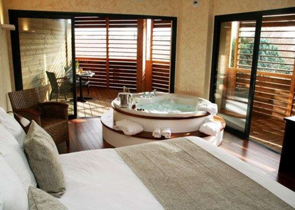 Ile Du Gua Suites Нарбонна Номер фото